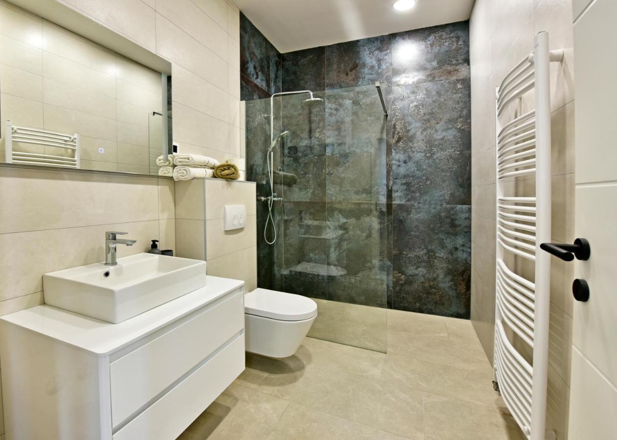 Apartman Melita Porec Exterior photo